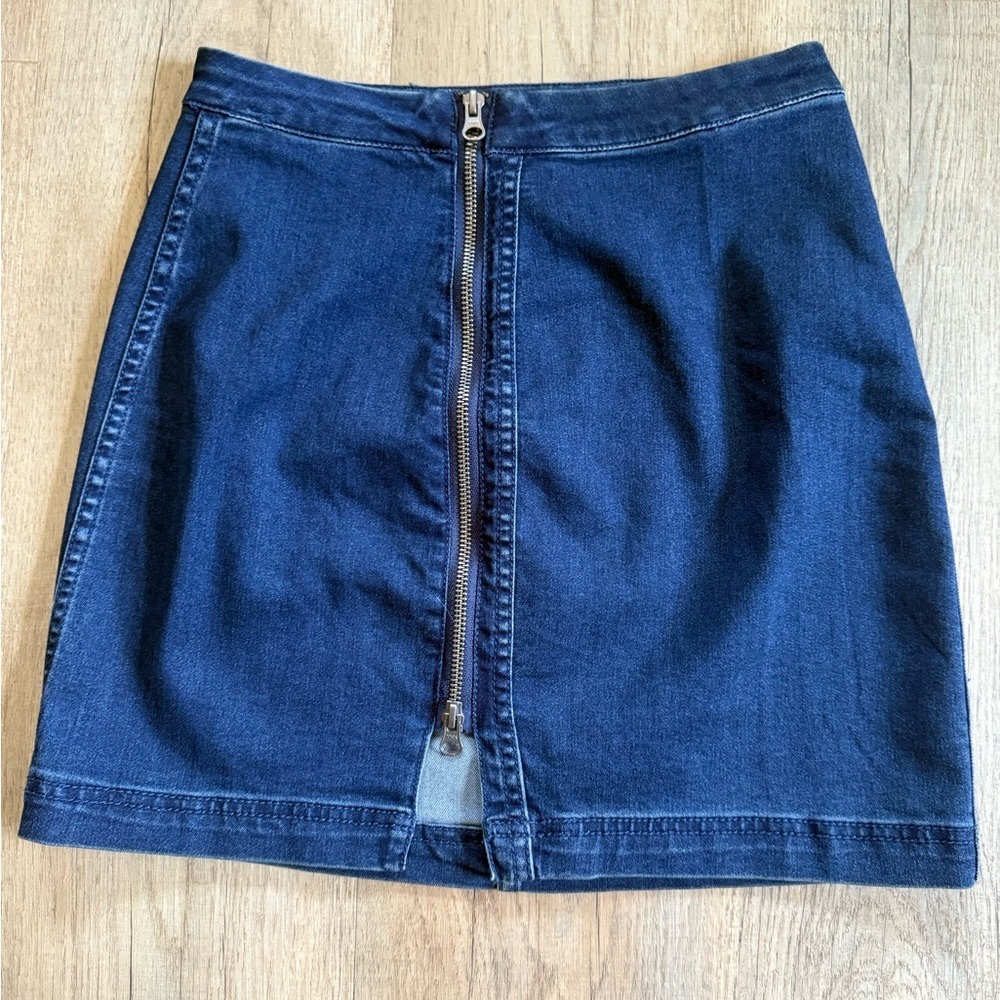 Free People Denim Skirt Size 4 A Line Full Zip Front Blue Jean Mini Skirt